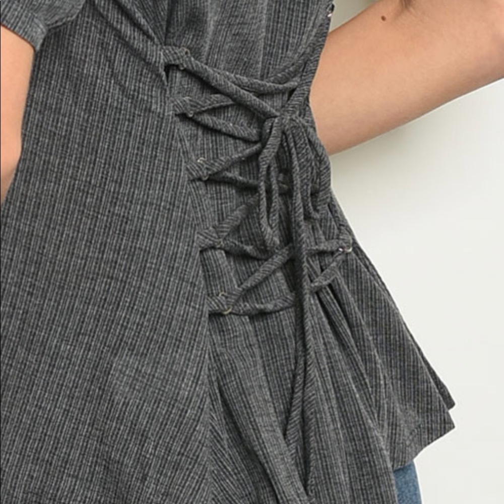 💕 Charcoal Laced Back Top - Picture 5 of 5